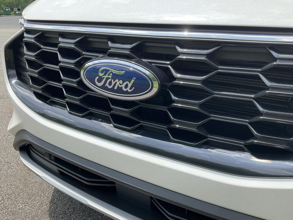 new 2025 Ford Escape car, priced at $32,352