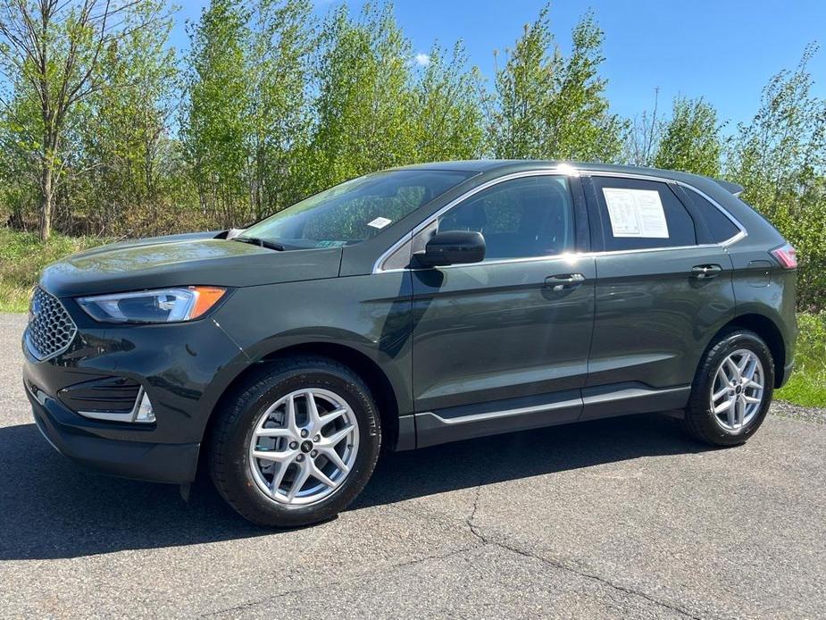 new 2024 Ford Edge car, priced at $40,975