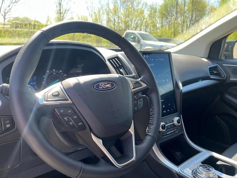 new 2024 Ford Edge car, priced at $40,975