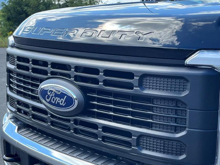 new 2023 Ford F-250 car, priced at $68,675