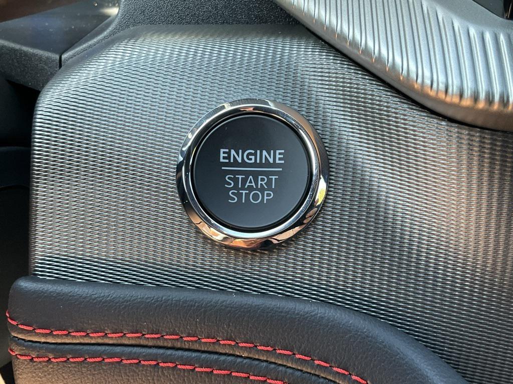new 2025 Ford Explorer car, priced at $50,092