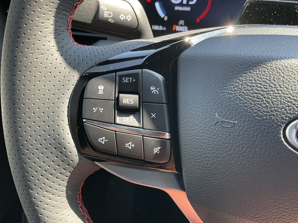 new 2025 Ford Explorer car, priced at $50,092