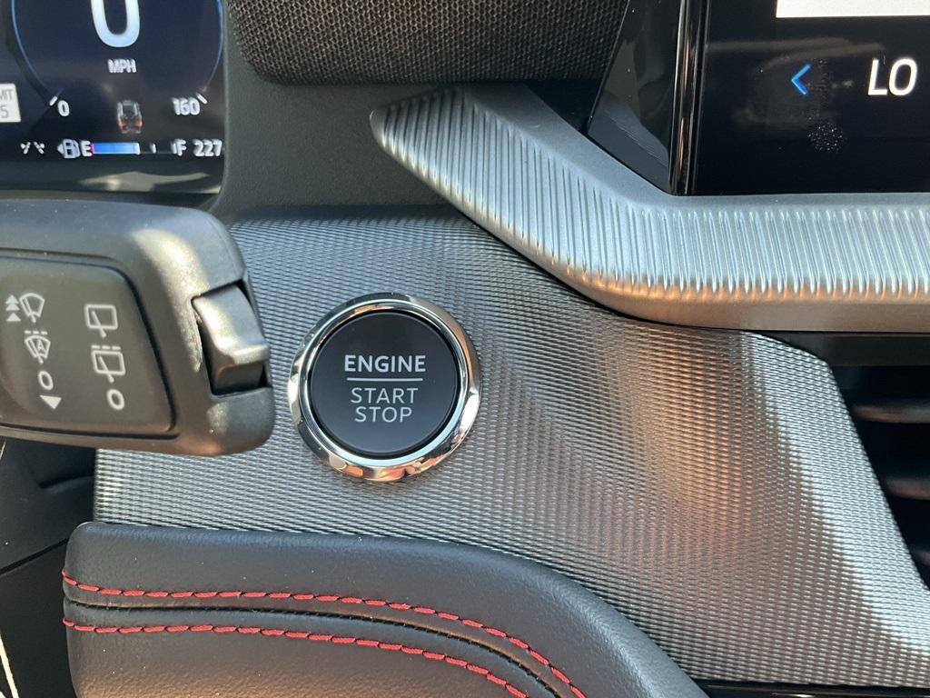 new 2025 Ford Explorer car, priced at $50,092
