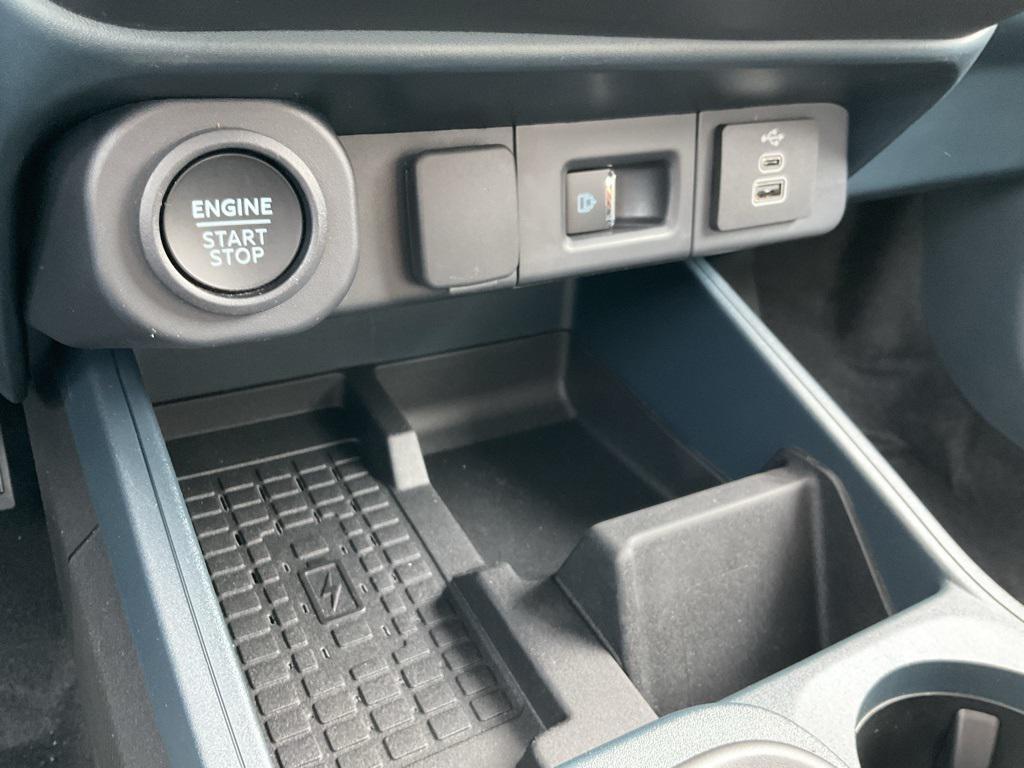 new 2025 Ford Maverick car, priced at $38,136