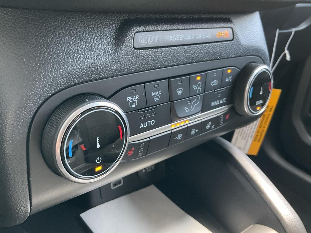 new 2025 Ford Escape car, priced at $29,040