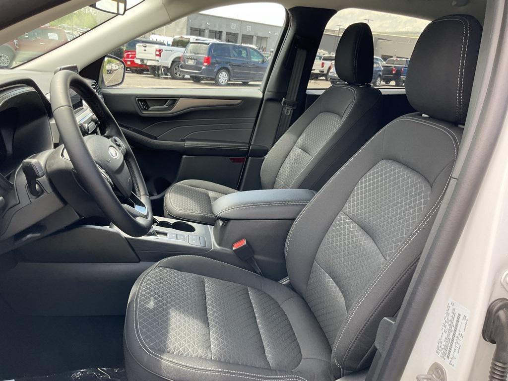 new 2025 Ford Escape car, priced at $29,040