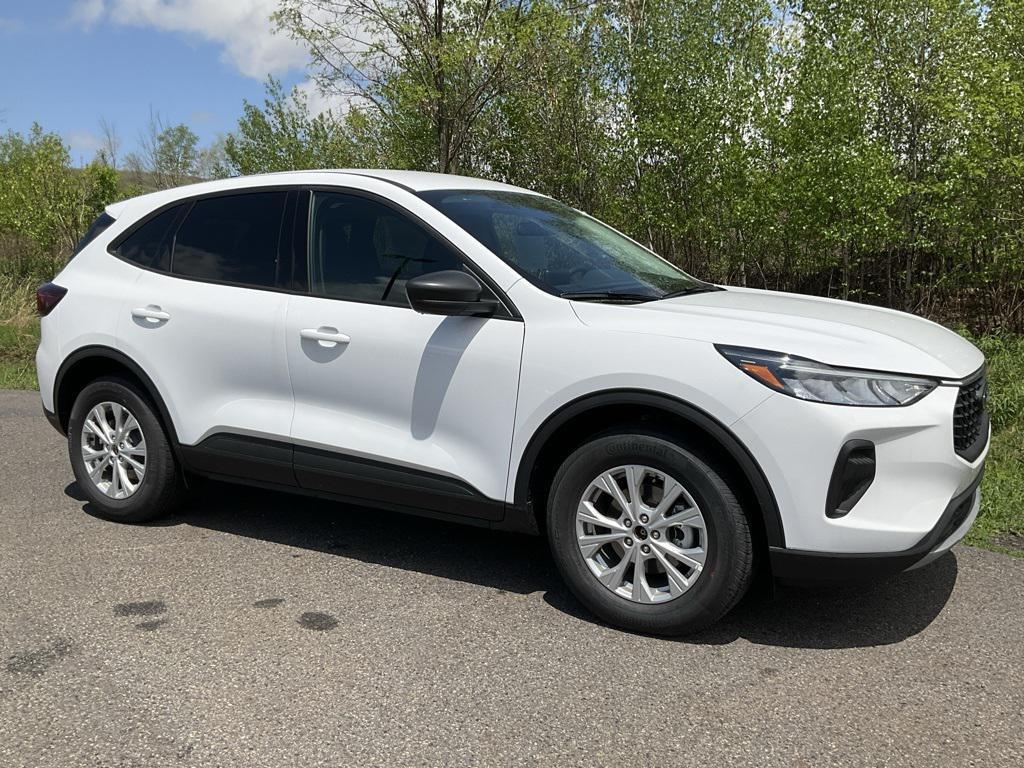 new 2025 Ford Escape car, priced at $29,040