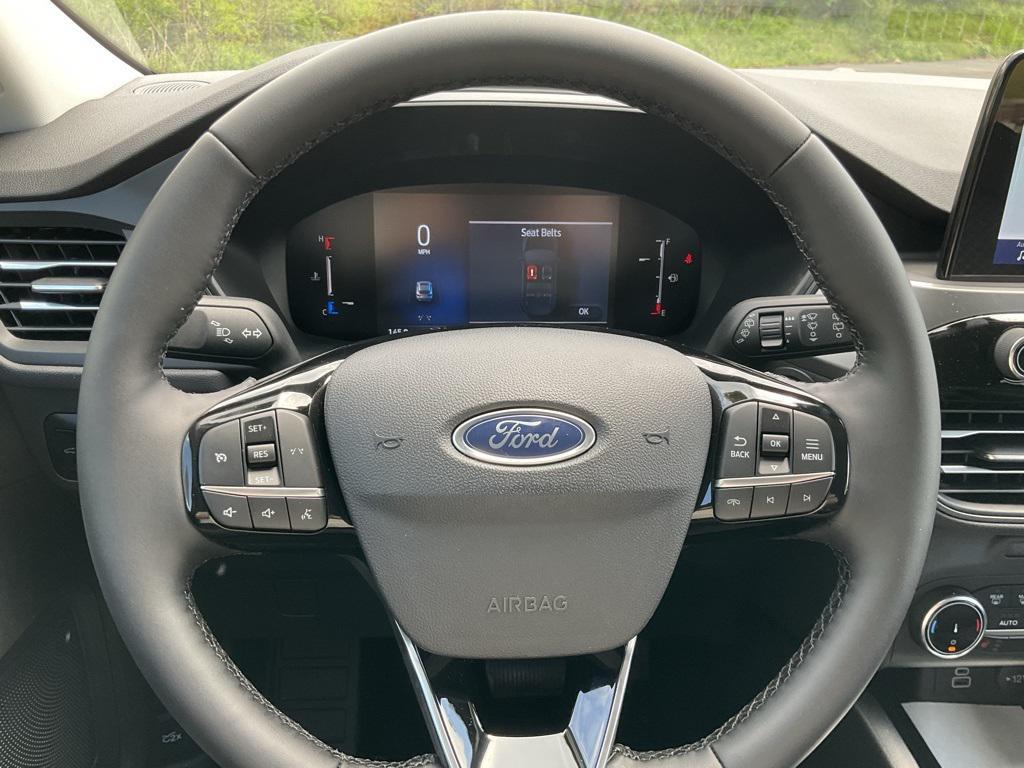 new 2025 Ford Escape car, priced at $29,040