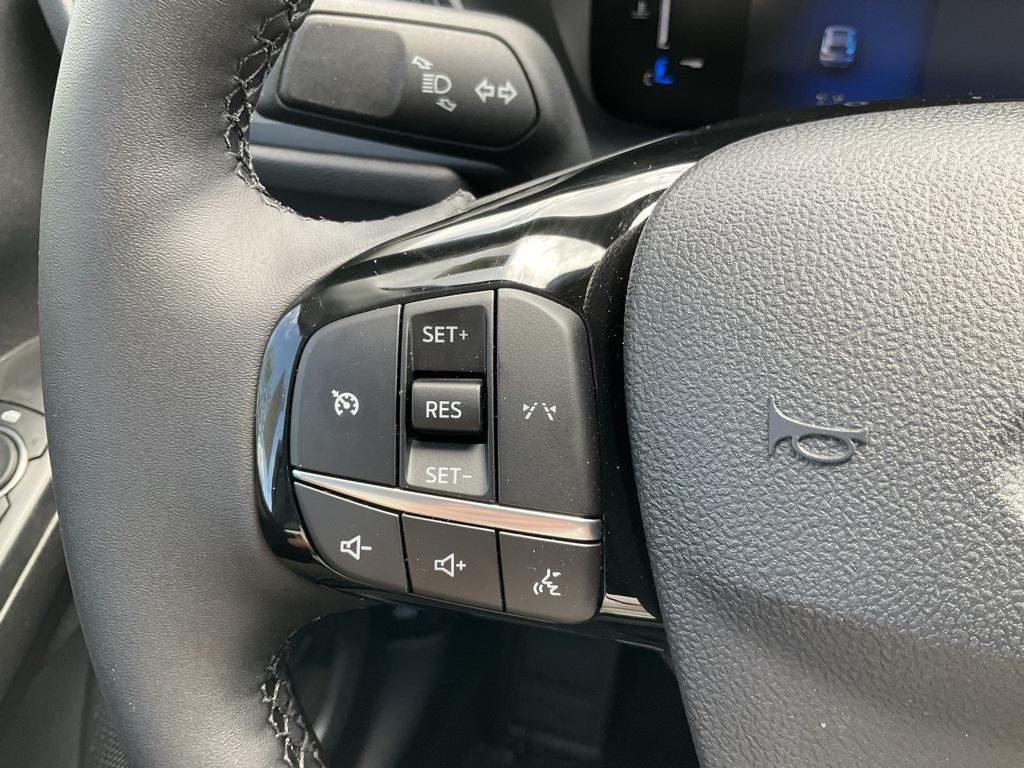 new 2025 Ford Escape car, priced at $29,040