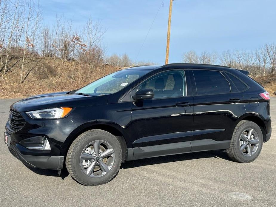 new 2024 Ford Edge car, priced at $43,405