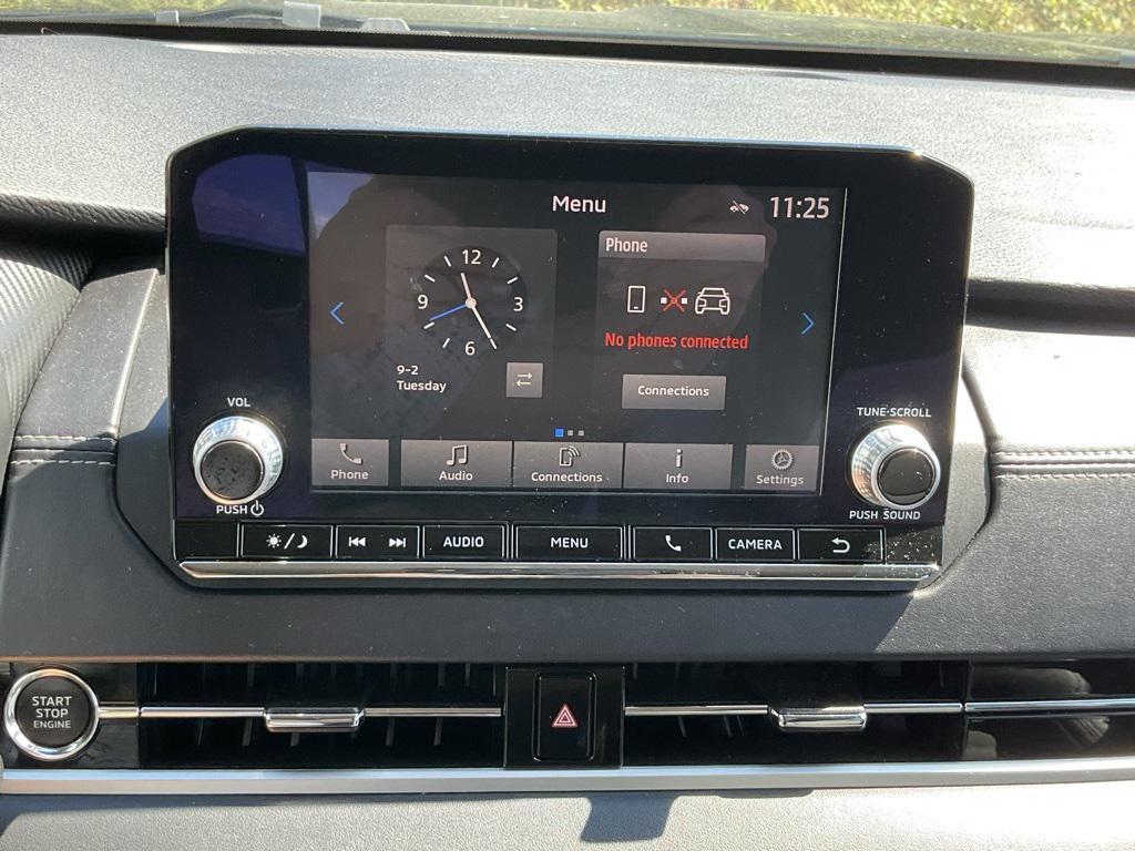 used 2023 Mitsubishi Outlander car, priced at $24,989