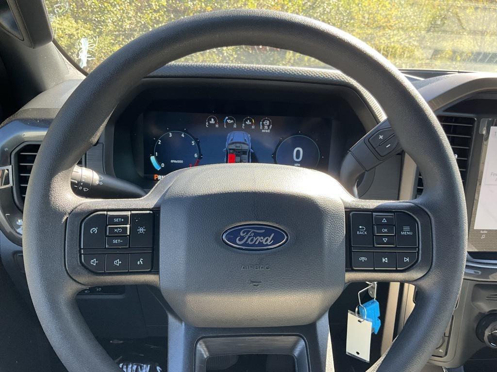 new 2025 Ford F-150 car, priced at $50,557