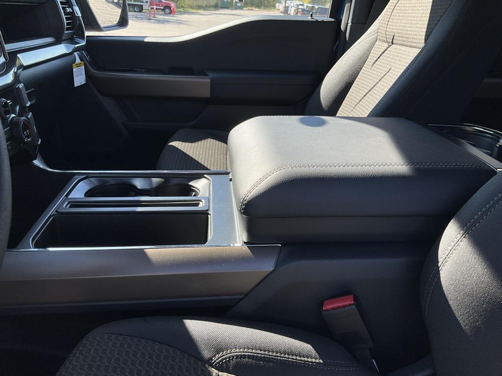 new 2025 Ford F-150 car, priced at $50,557