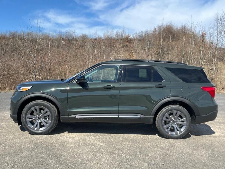 new 2024 Ford Explorer car, priced at $47,725