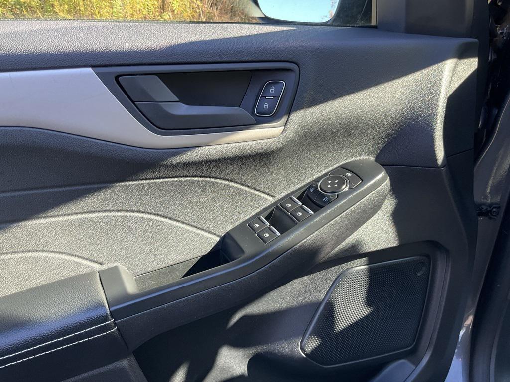 used 2022 Ford Escape car, priced at $21,999