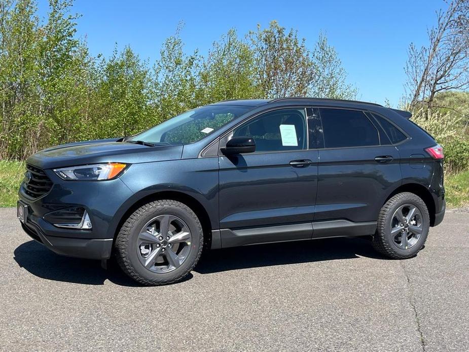 new 2024 Ford Edge car, priced at $43,960