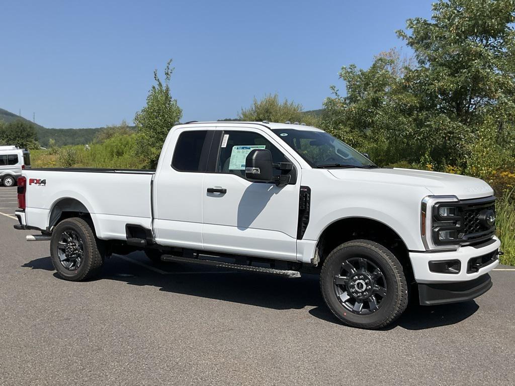 new 2025 Ford F-350 car, priced at $60,025