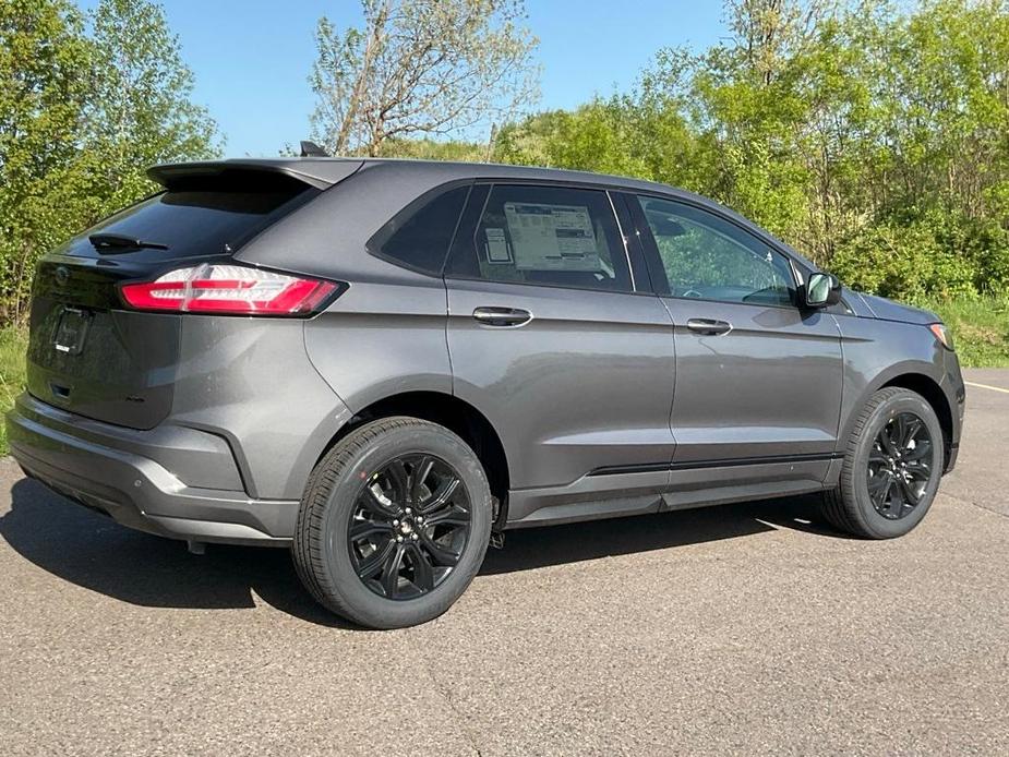 new 2024 Ford Edge car, priced at $41,015