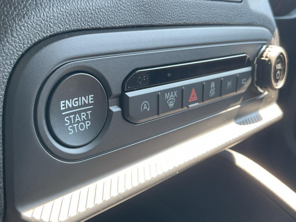 new 2025 Ford Bronco Sport car, priced at $38,303