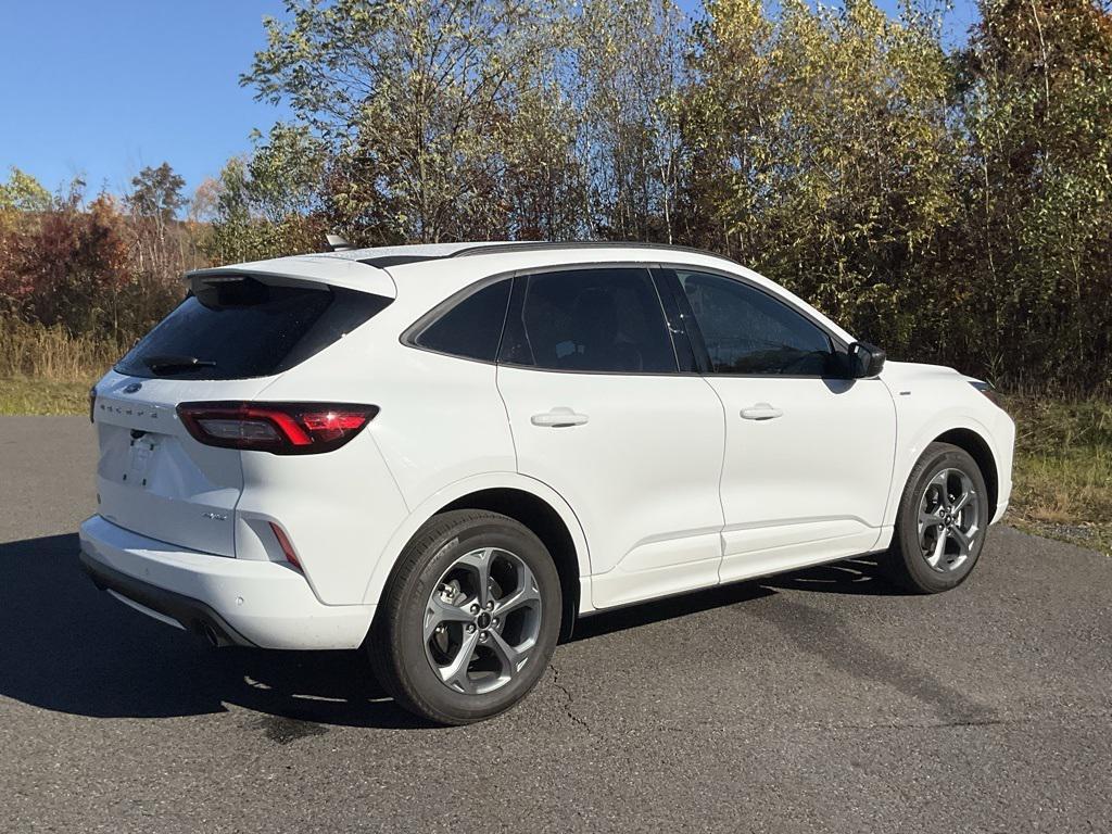 used 2023 Ford Escape car, priced at $25,975