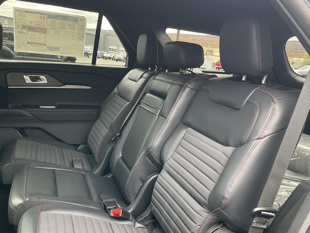 new 2025 Ford Explorer car, priced at $48,120