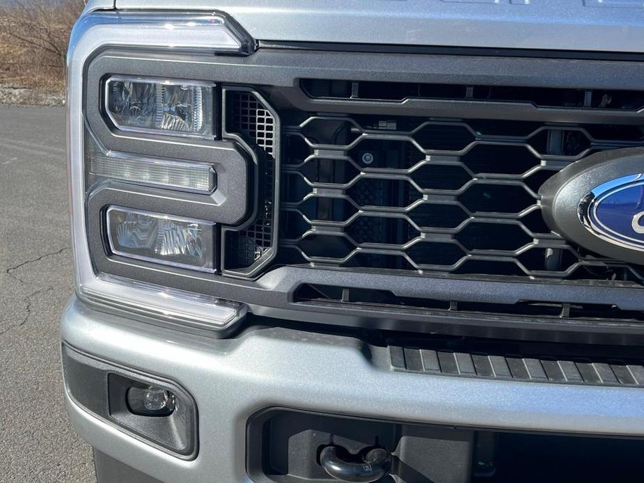 new 2024 Ford F-350 car, priced at $64,840