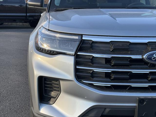 new 2025 Ford Explorer car, priced at $42,000