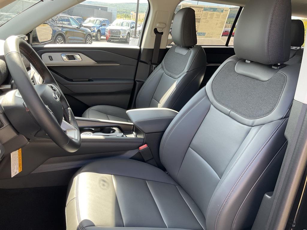 new 2025 Ford Explorer car, priced at $48,239
