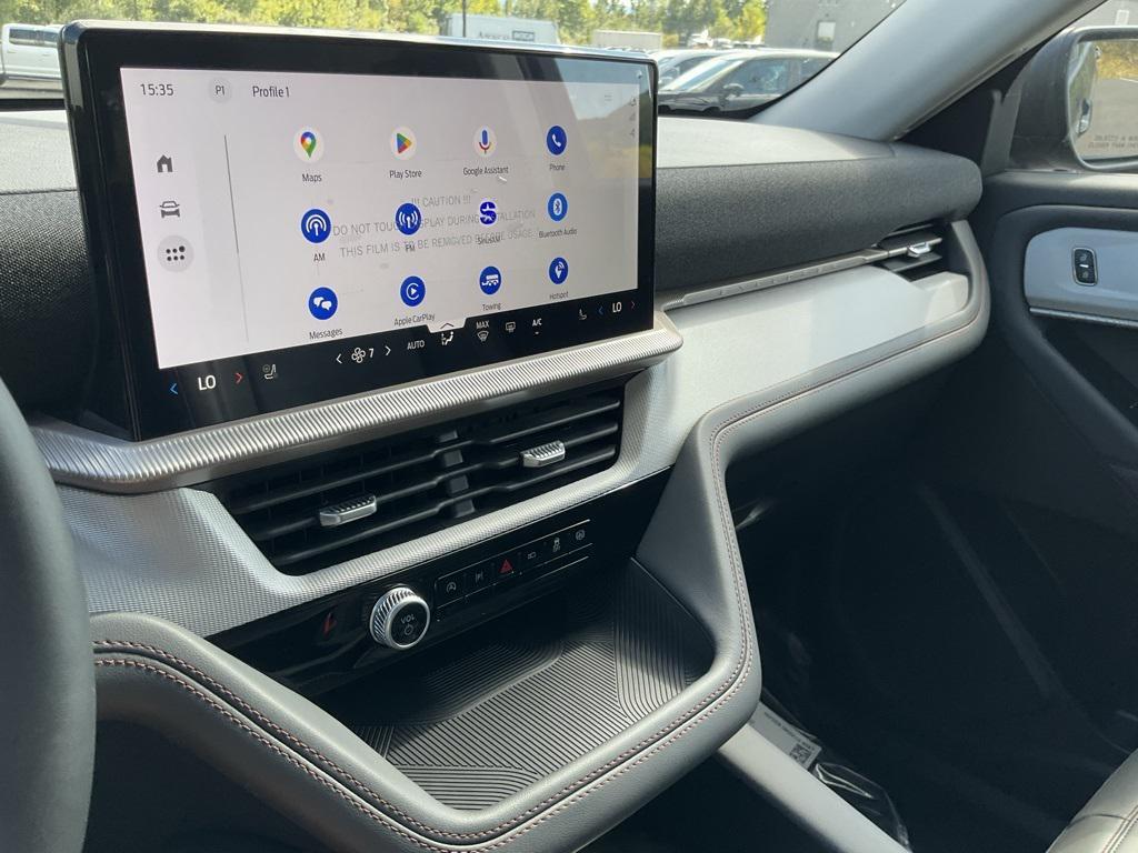 new 2025 Ford Explorer car, priced at $48,239