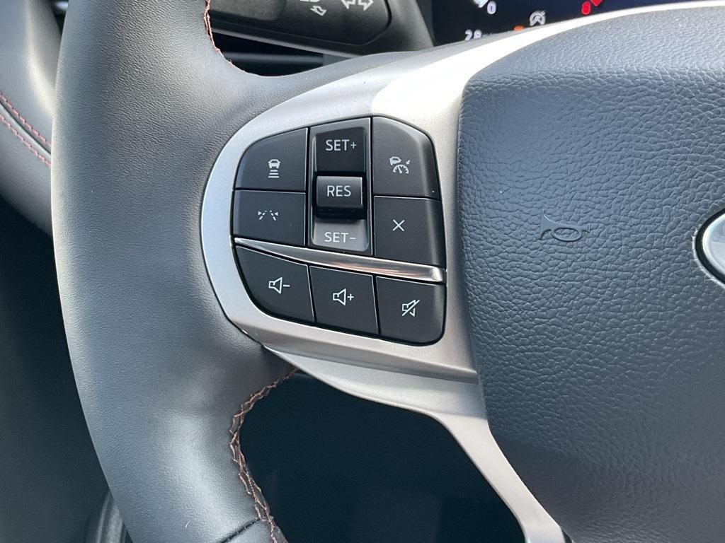 new 2025 Ford Explorer car, priced at $48,239