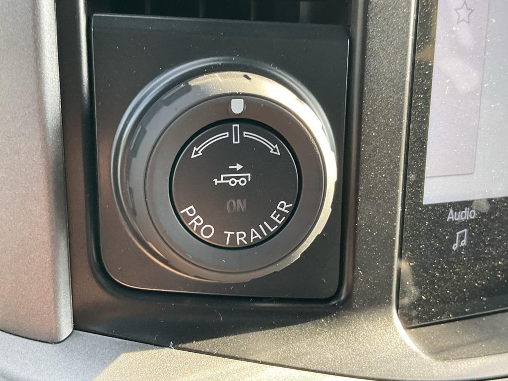 new 2025 Ford F-150 car, priced at $60,813