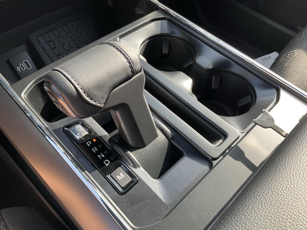 new 2025 Ford F-150 car, priced at $60,813