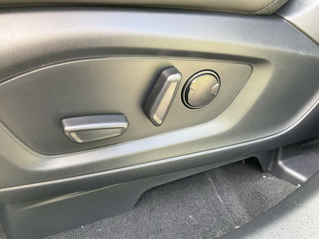 new 2025 Ford Explorer car, priced at $47,880