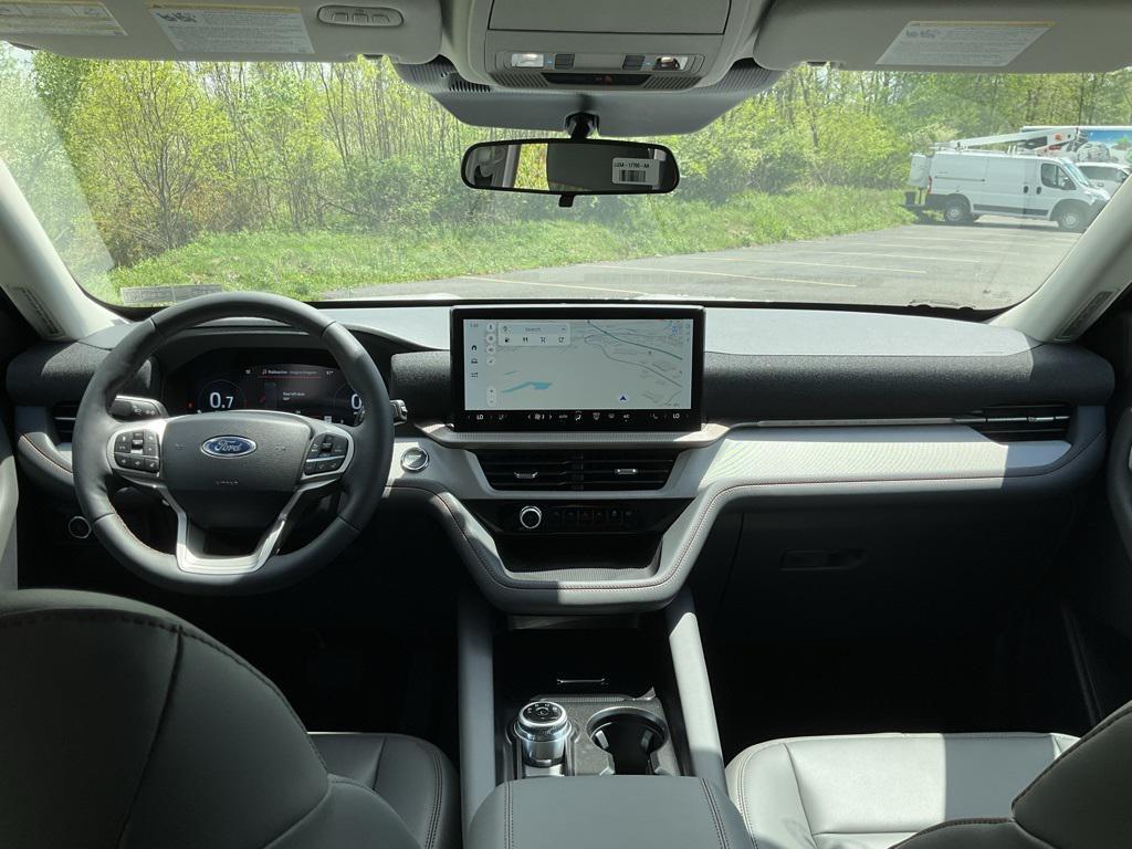 new 2025 Ford Explorer car, priced at $47,880