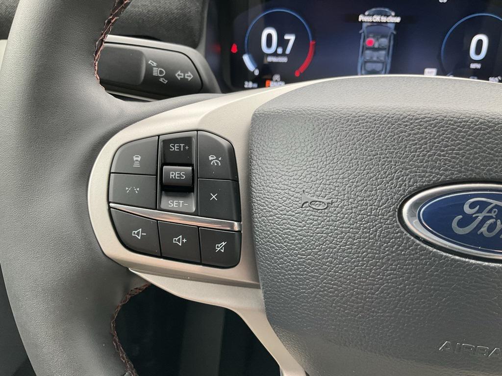 new 2025 Ford Explorer car, priced at $47,740