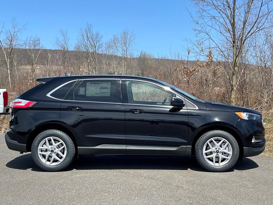 new 2024 Ford Edge car, priced at $43,955