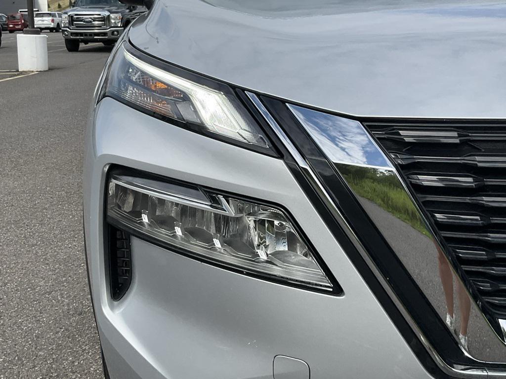 used 2021 Nissan Rogue car, priced at $21,975
