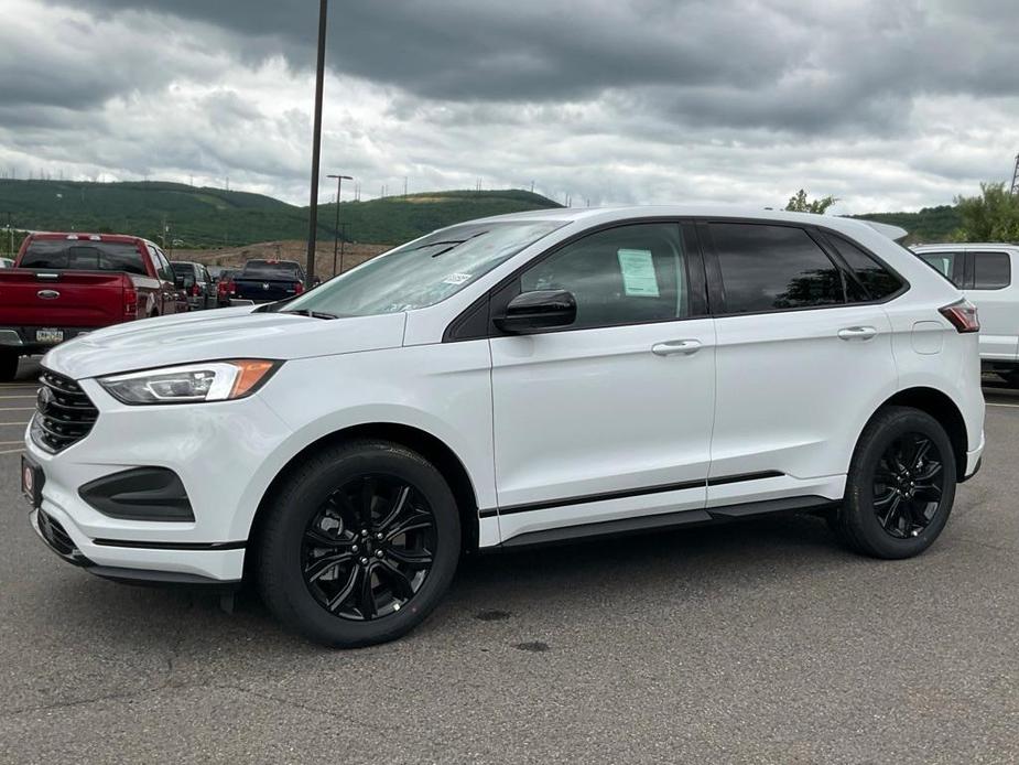 new 2024 Ford Edge car, priced at $41,015