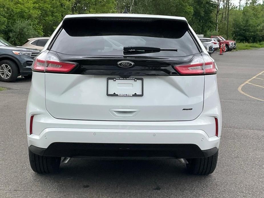 new 2024 Ford Edge car, priced at $41,015