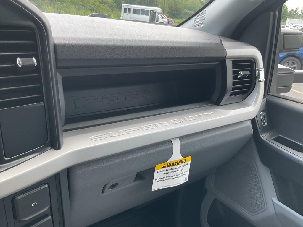 new 2025 Ford F-350 car, priced at $77,873