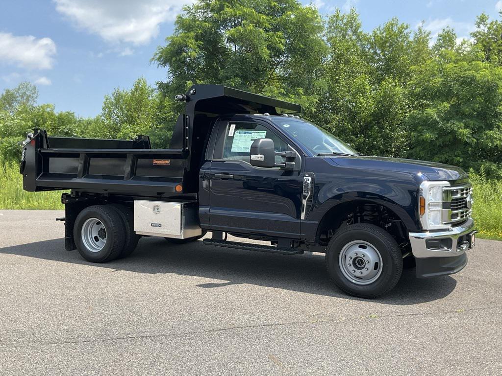 new 2025 Ford F-350 car, priced at $77,873