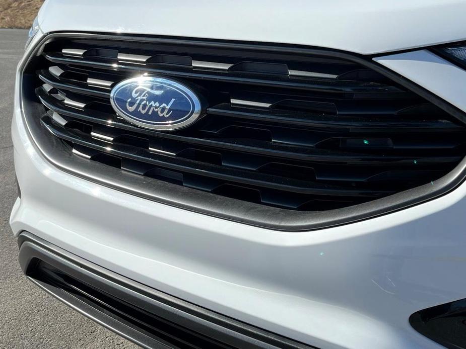 new 2024 Ford Edge car, priced at $41,595