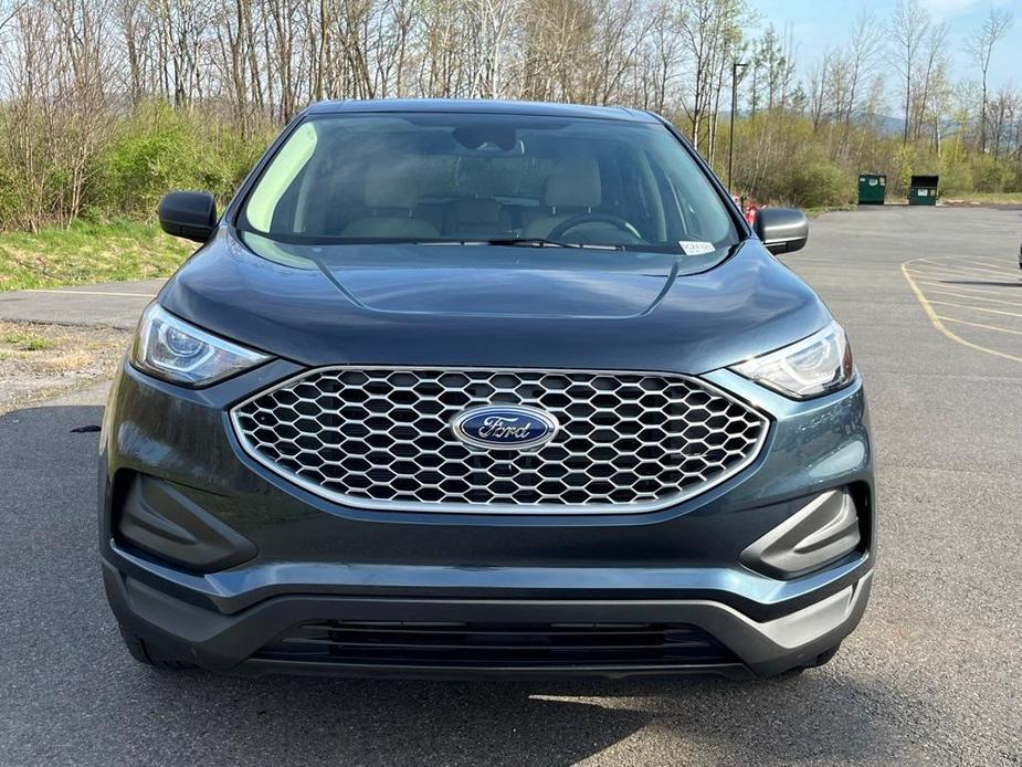 new 2024 Ford Edge car, priced at $40,215