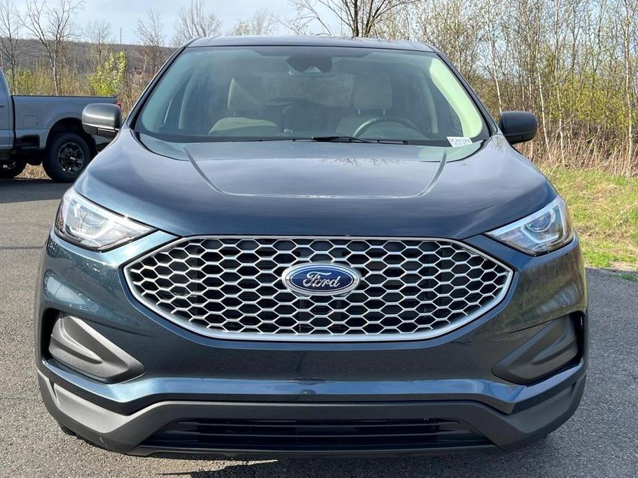 new 2024 Ford Edge car, priced at $40,215