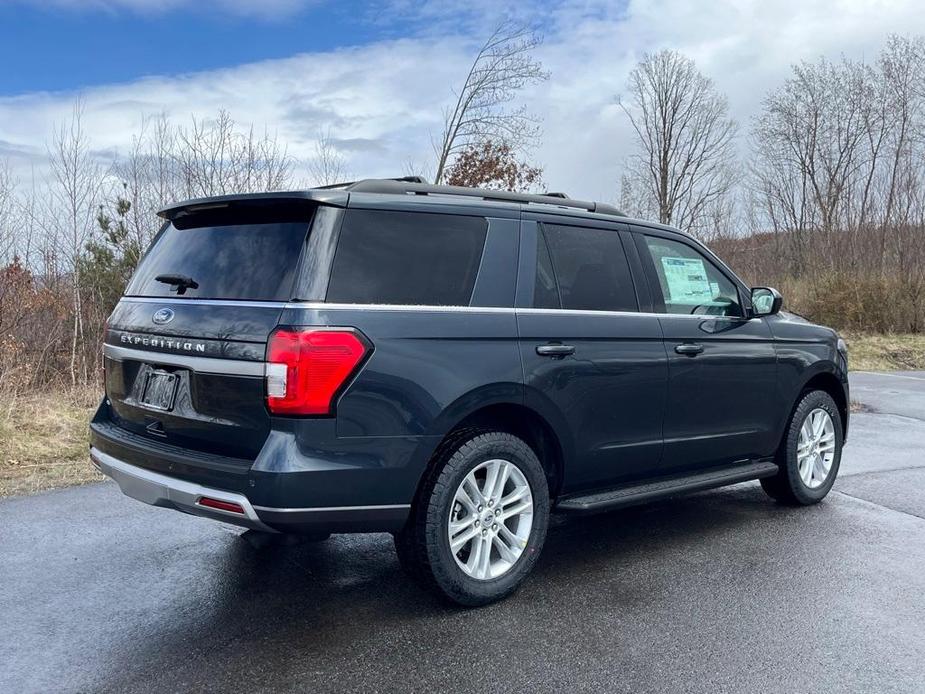 new 2024 Ford Expedition car, priced at $70,675
