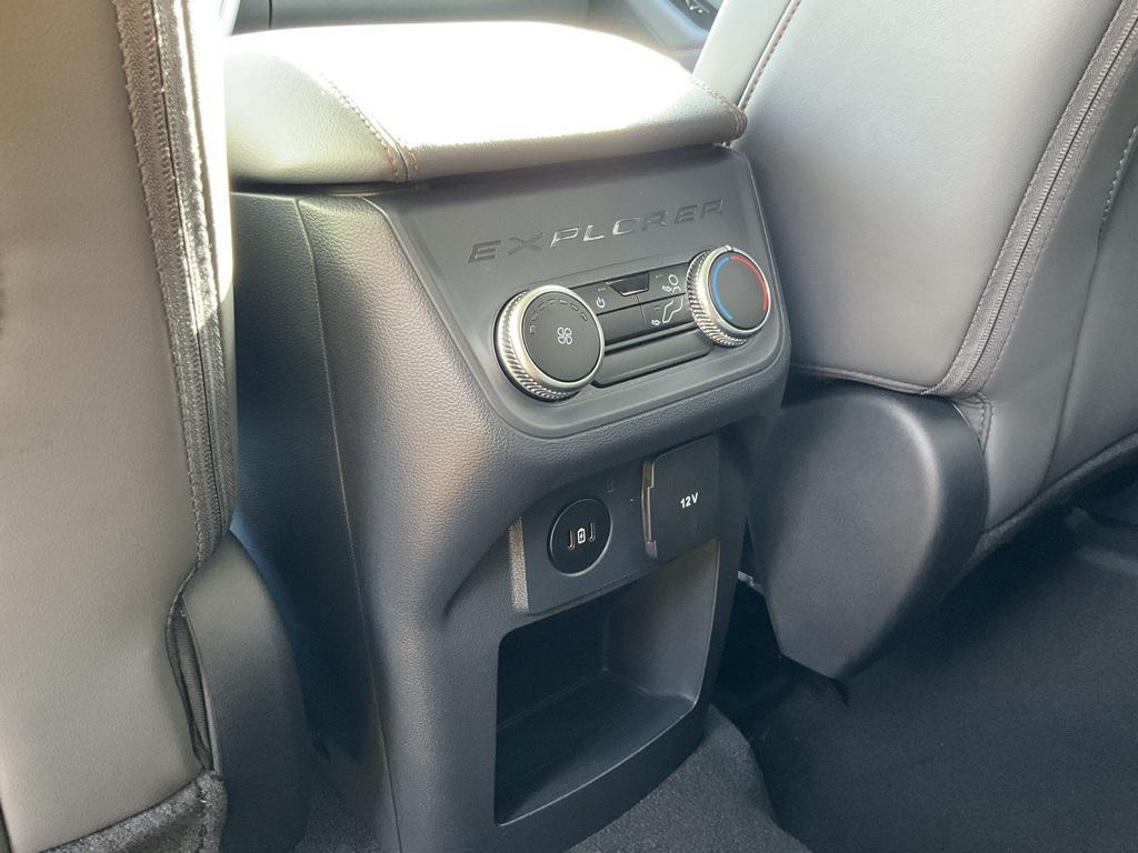 new 2025 Ford Explorer car, priced at $48,051