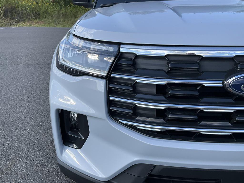 new 2025 Ford Explorer car, priced at $48,051