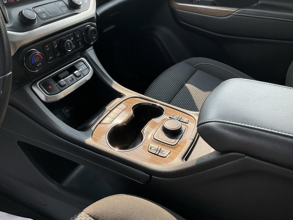 used 2022 GMC Acadia car, priced at $24,794