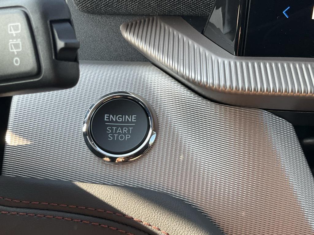 new 2025 Ford Explorer car, priced at $48,370