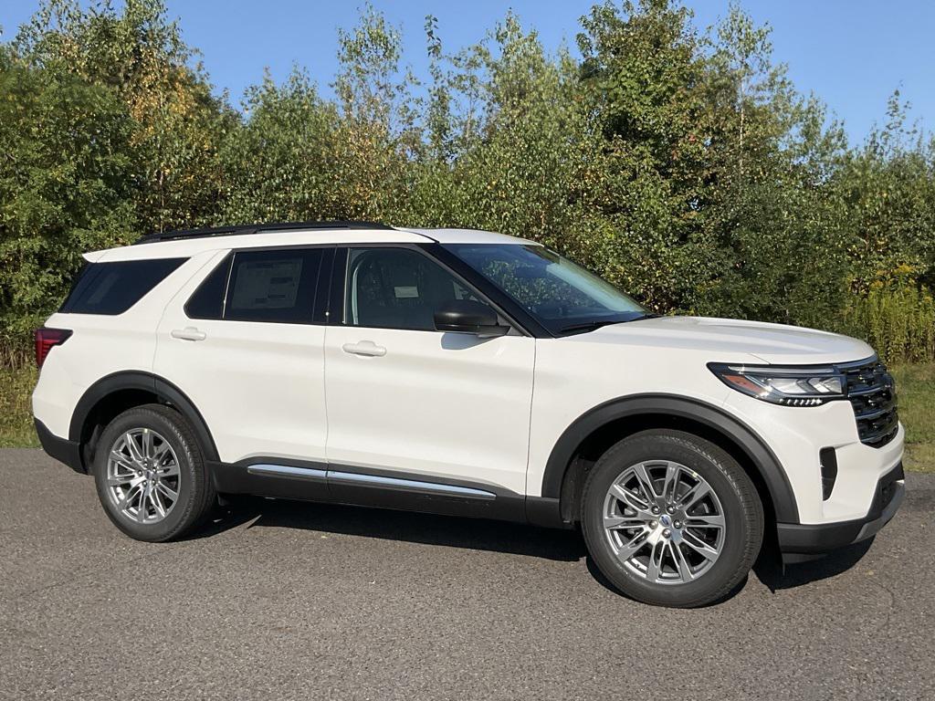 new 2025 Ford Explorer car, priced at $48,370